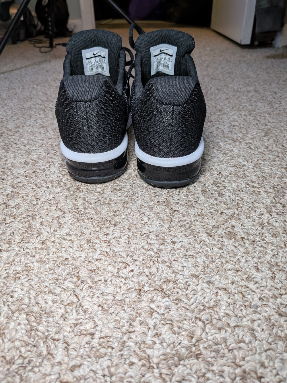 Nike Air Max Sequent 2 • Women’s 8.5 • Black/White • Like New - Picture 6 of 7